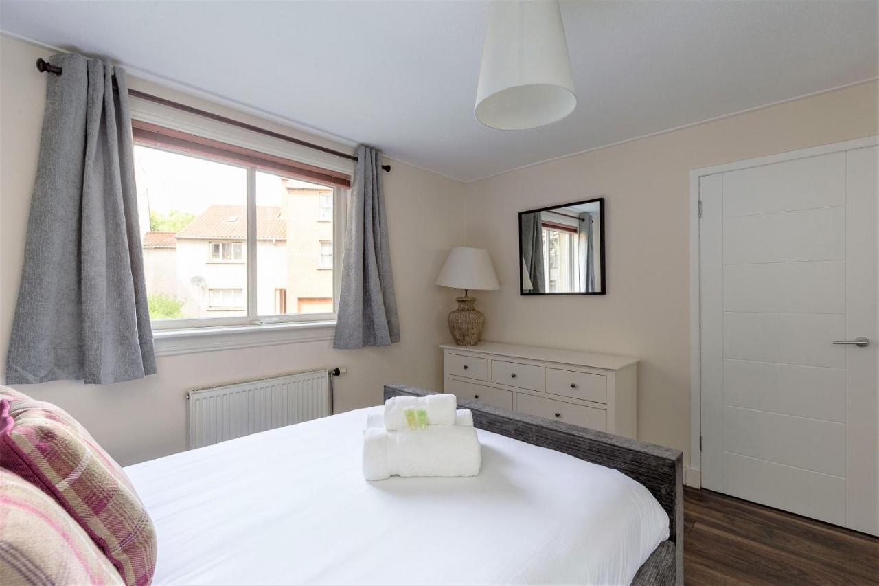Stunning 1 Bed At Holyrood Palace & Arthurs Seat Edinburgh Exterior photo